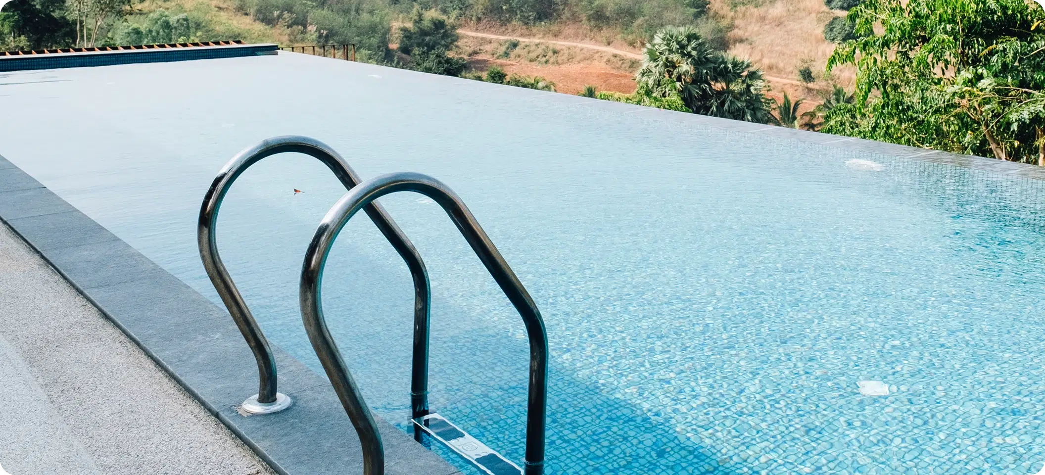 Infinity Edge Swimming Pool
